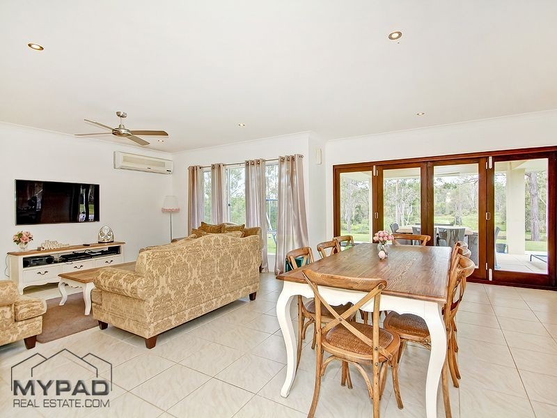 398 – 400 Spring Mountain Drve, Greenbank QLD 4124