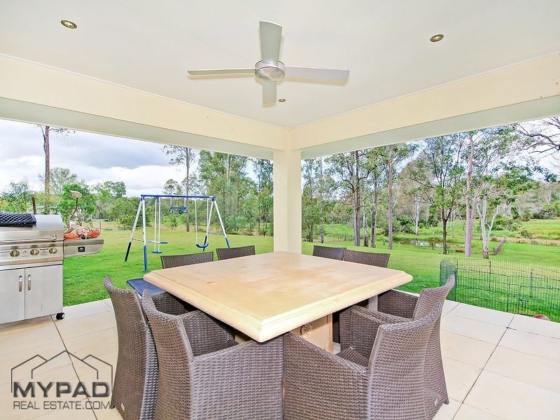 398 – 400 Spring Mountain Drve, Greenbank QLD 4124