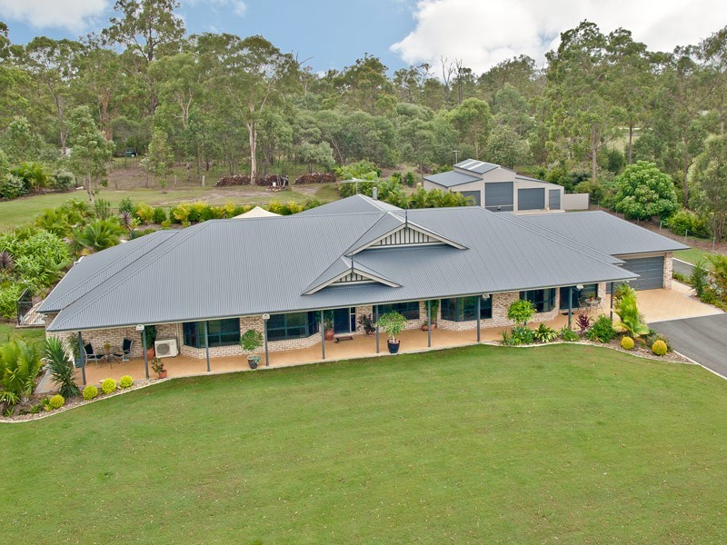 20-26 Bowerbird Close Spring Mountain, Greenbank QLD 4124