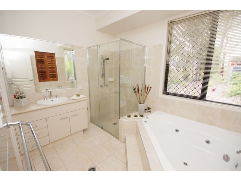 20-26 Bowerbird Close Spring Mountain, Greenbank QLD 4124