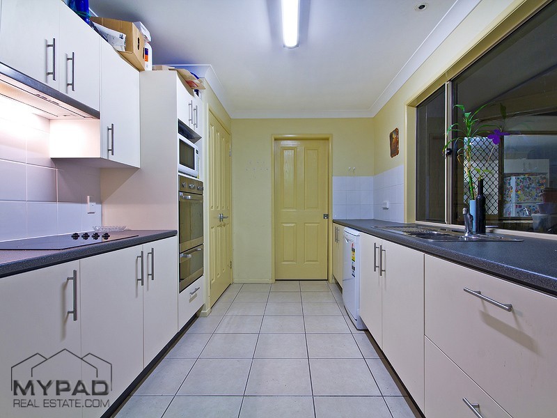 38 Dianella Court, New Beith QLD 4124