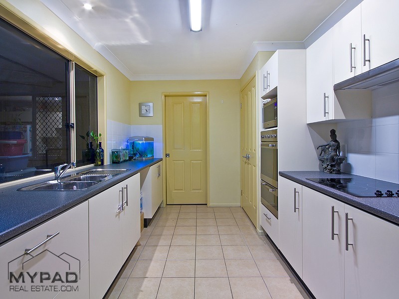 38 Dianella Court, New Beith QLD 4124