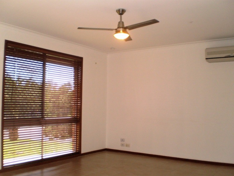 59 Estramina Rd, Regents Park QLD 4118