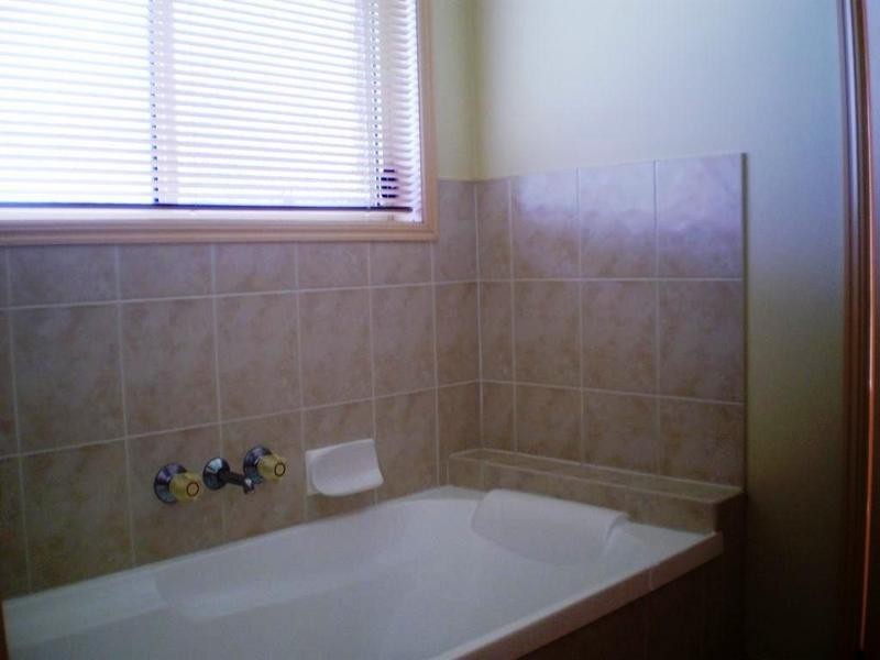 1 Elmwood Ct, Boronia Heights QLD 4124