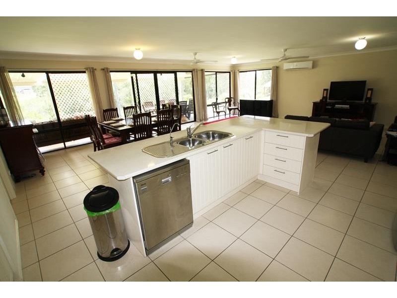 27-29 Avocet Court, Spring Mountain, Greenbank QLD 4124