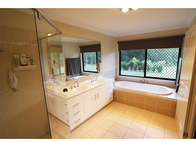 27-29 Avocet Court, Spring Mountain, Greenbank QLD 4124