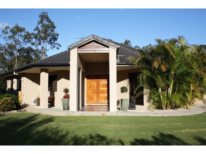 2 Dunnart Rd Spring Mountain, Greenbank QLD 4124