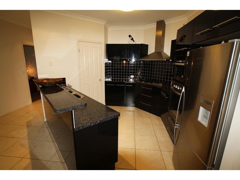 2 Dunnart Rd Spring Mountain, Greenbank QLD 4124