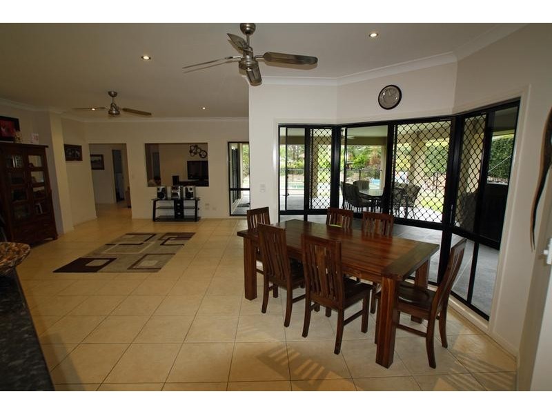 2 Dunnart Rd Spring Mountain, Greenbank QLD 4124