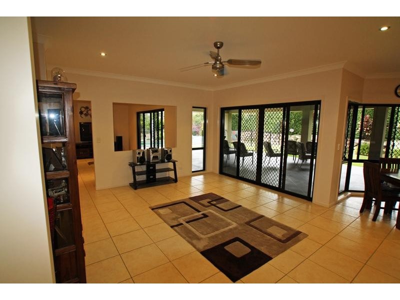 2 Dunnart Rd Spring Mountain, Greenbank QLD 4124