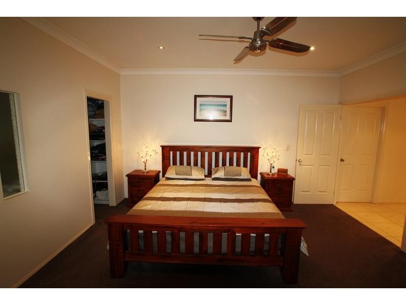 2 Dunnart Rd Spring Mountain, Greenbank QLD 4124
