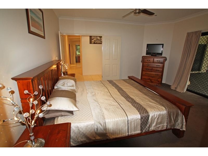 2 Dunnart Rd Spring Mountain, Greenbank QLD 4124