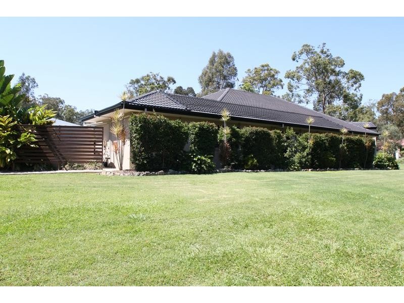 2 Dunnart Rd Spring Mountain, Greenbank QLD 4124