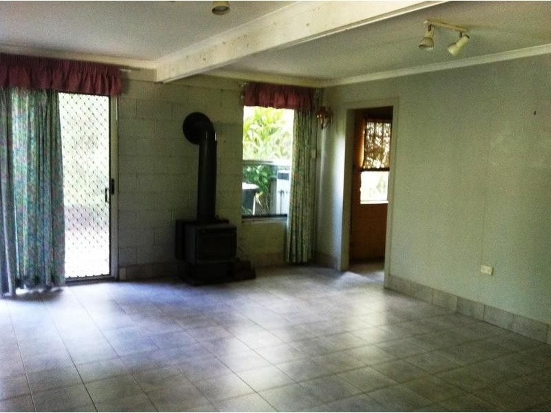 283 Thompson Rd, Greenbank QLD 4124