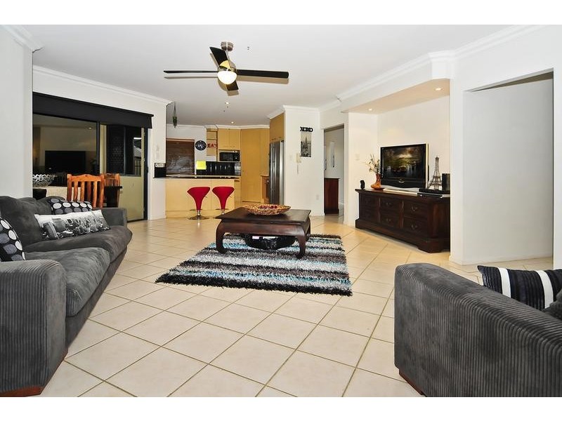 53 Juniper Circuit, Stretton QLD 4116