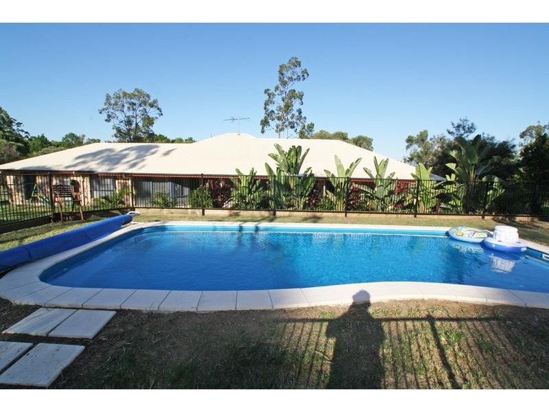 260 Equestrian Dr, New Beith QLD 4124
