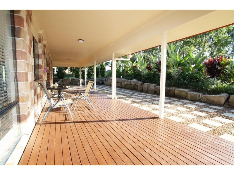 260 Equestrian Dr, New Beith QLD 4124