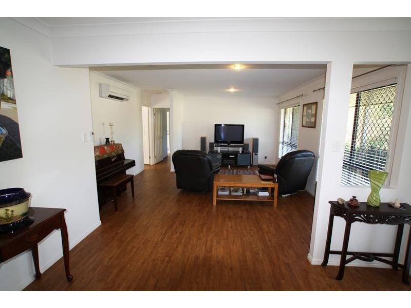 260 Equestrian Dr, New Beith QLD 4124