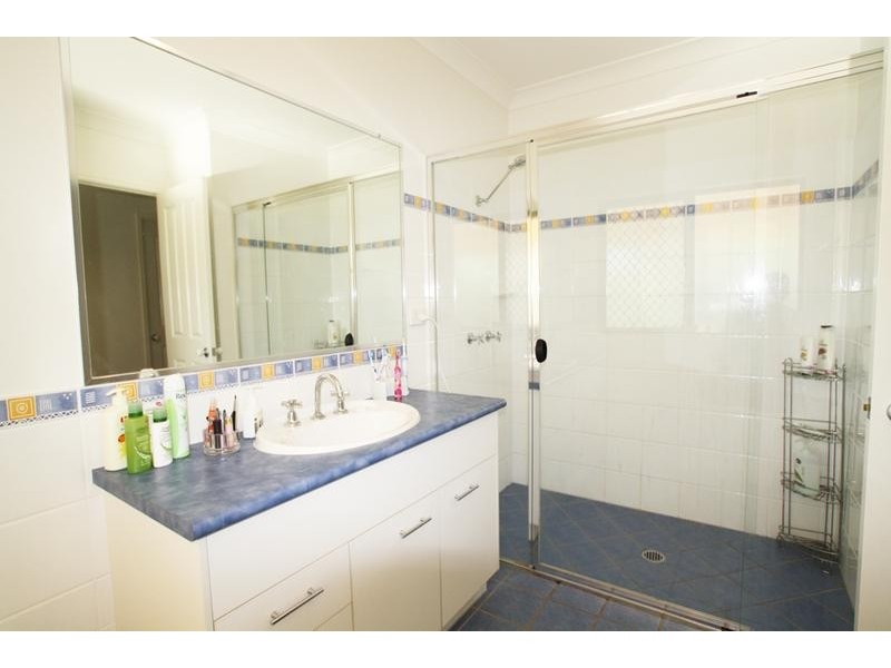 260 Equestrian Dr, New Beith QLD 4124