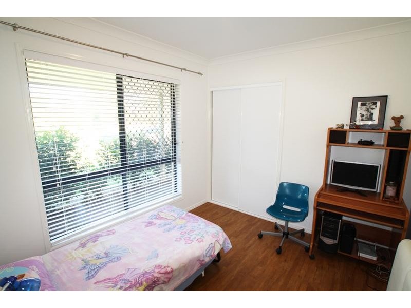 260 Equestrian Dr, New Beith QLD 4124