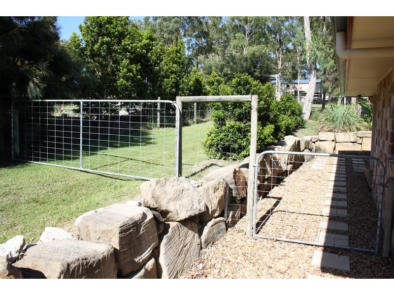 260 Equestrian Dr, New Beith QLD 4124