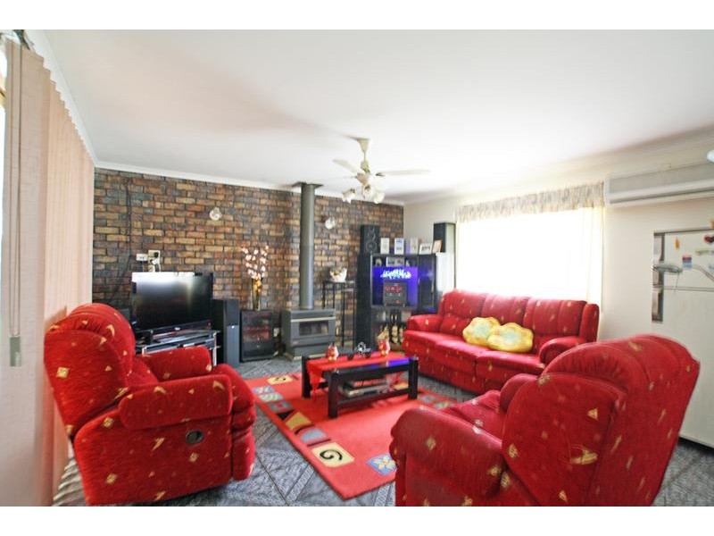 40-42 Deborah Court, Munruben QLD 4125