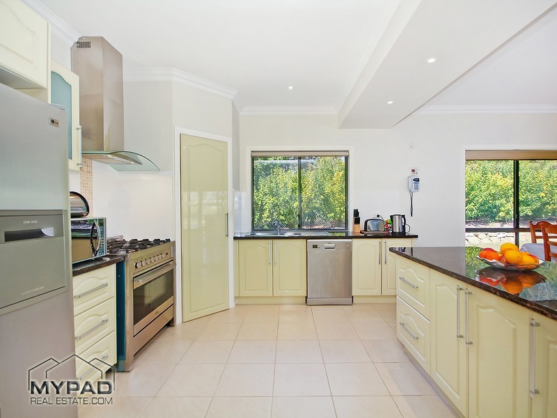 16-18 Blue Heeler Drive, New Beith QLD 4124