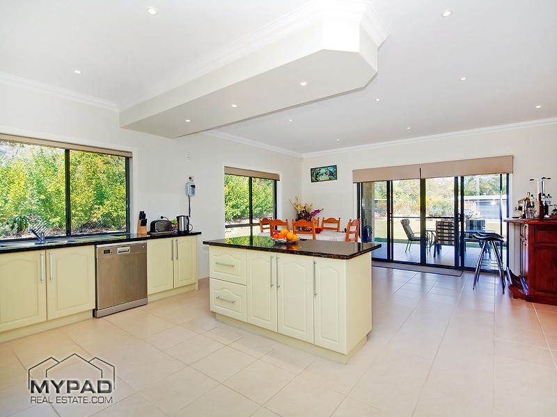 16-18 Blue Heeler Drive, New Beith QLD 4124