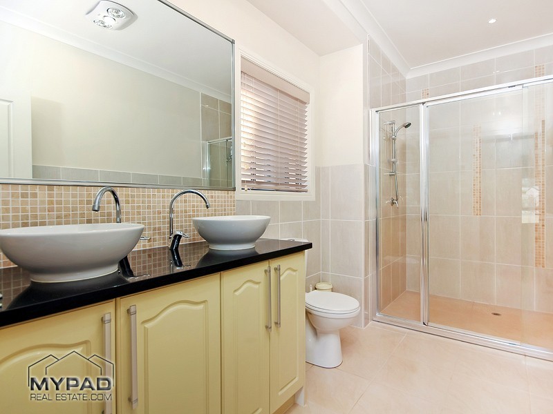 16-18 Blue Heeler Drive, New Beith QLD 4124