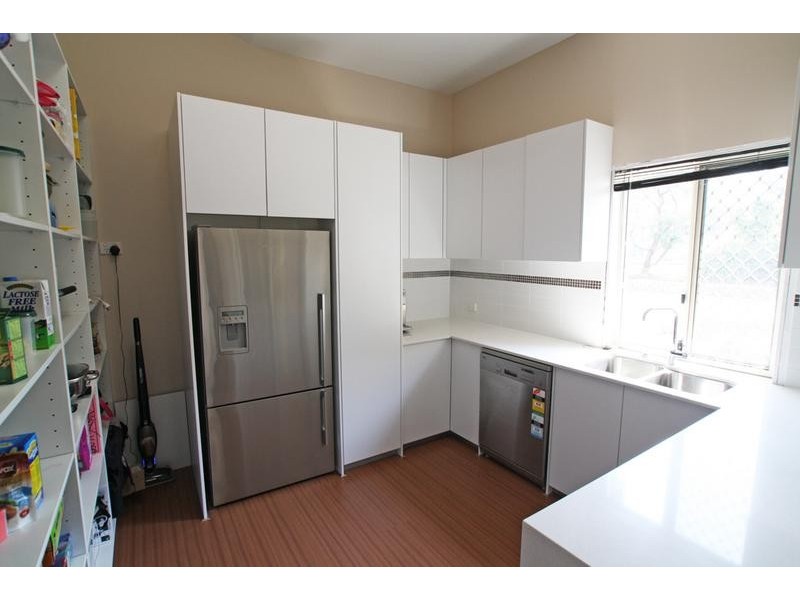 8 – 10 Waler Court, New Beith QLD 4124