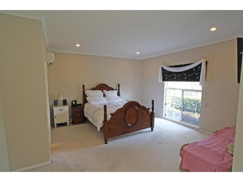 8 – 10 Waler Court, New Beith QLD 4124