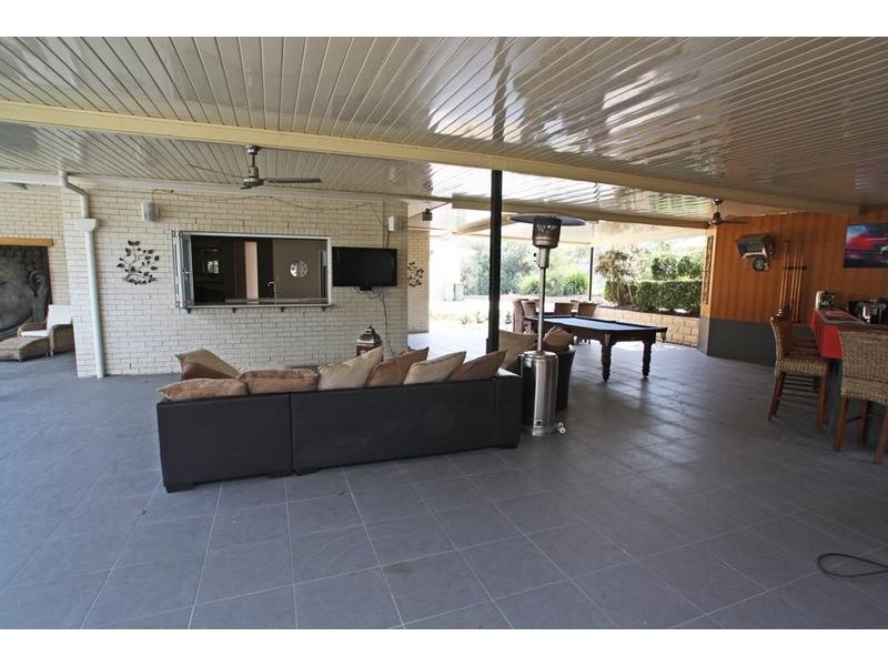 8 – 10 Waler Court, New Beith QLD 4124