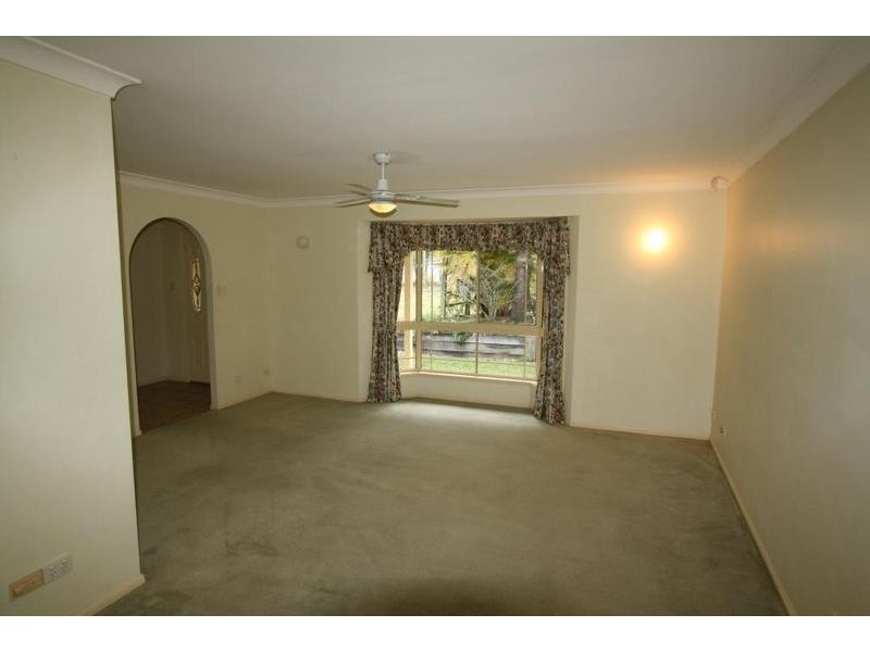 33-37 Bellenden Close, Munruben QLD 4125
