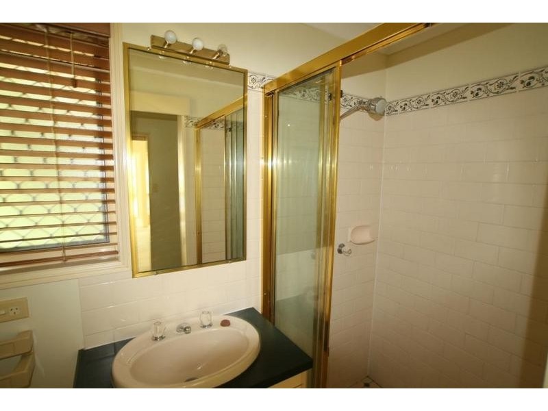 33-37 Bellenden Close, Munruben QLD 4125