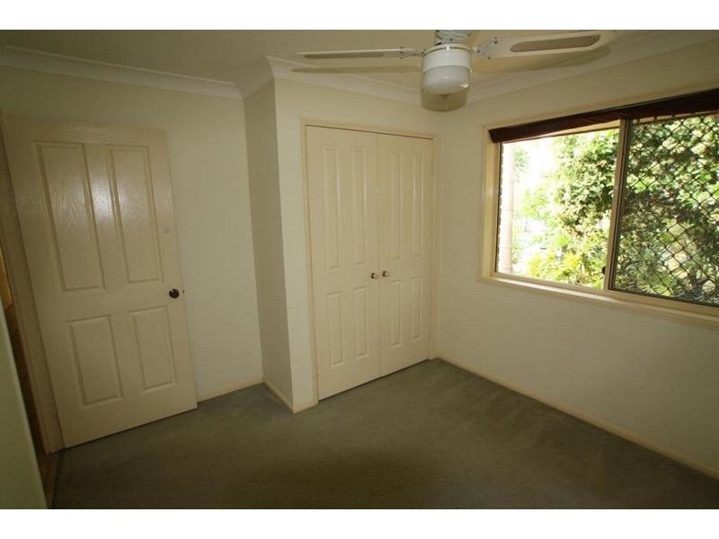 33-37 Bellenden Close, Munruben QLD 4125
