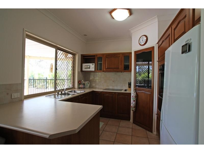 32 Coalstoun Court, Munruben QLD 4125