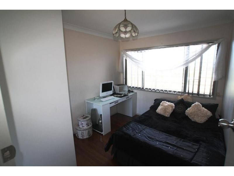 24 Veryan Street, Kingston QLD 4114