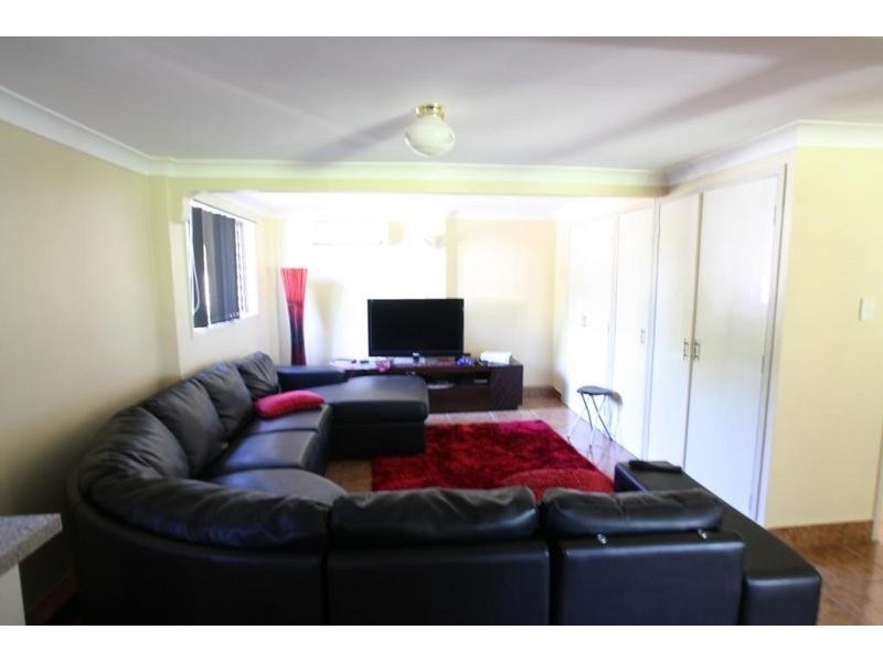 24 Veryan Street, Kingston QLD 4114