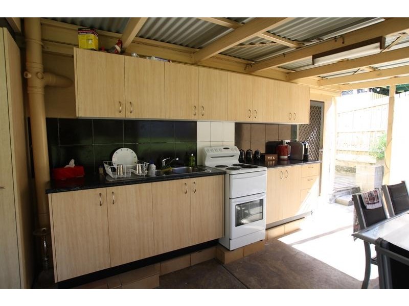 24 Veryan Street, Kingston QLD 4114