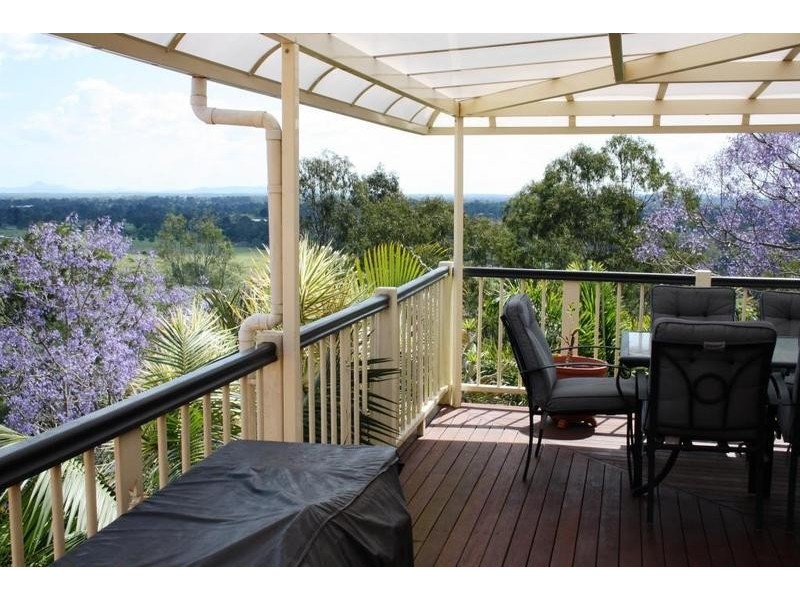 72 Pohon Drive, Tanah Merah QLD 4128