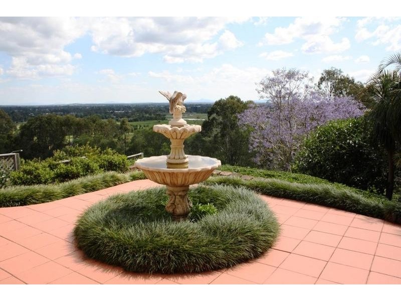 72 Pohon Drive, Tanah Merah QLD 4128