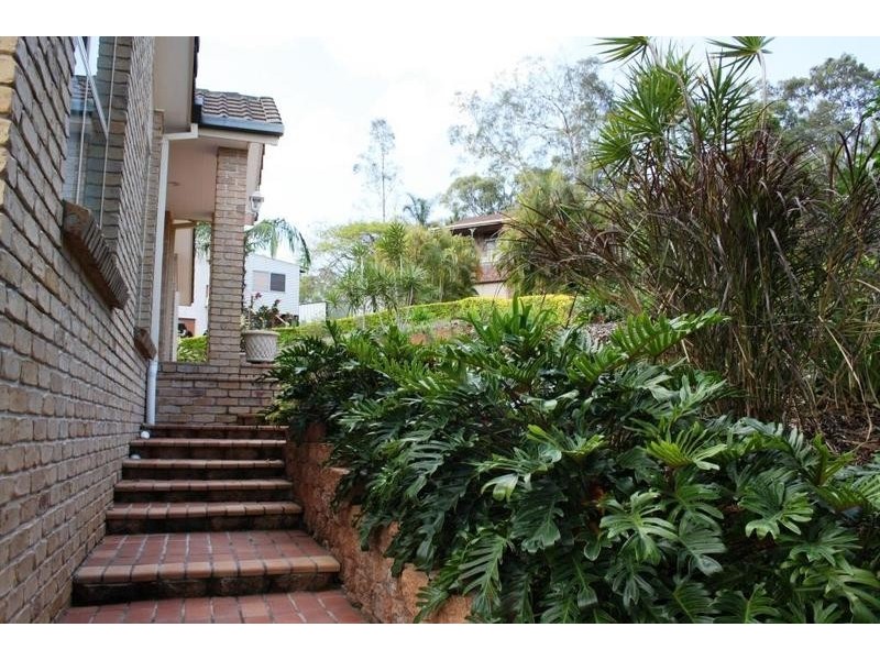 72 Pohon Drive, Tanah Merah QLD 4128