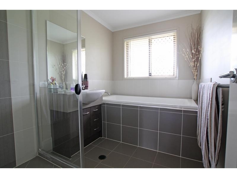 652-654 Silverwood Drive, Jimboomba QLD 4280