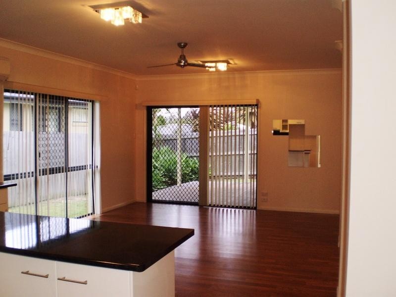 252 Lakeside Avenue, Springfield Lakes QLD 4300