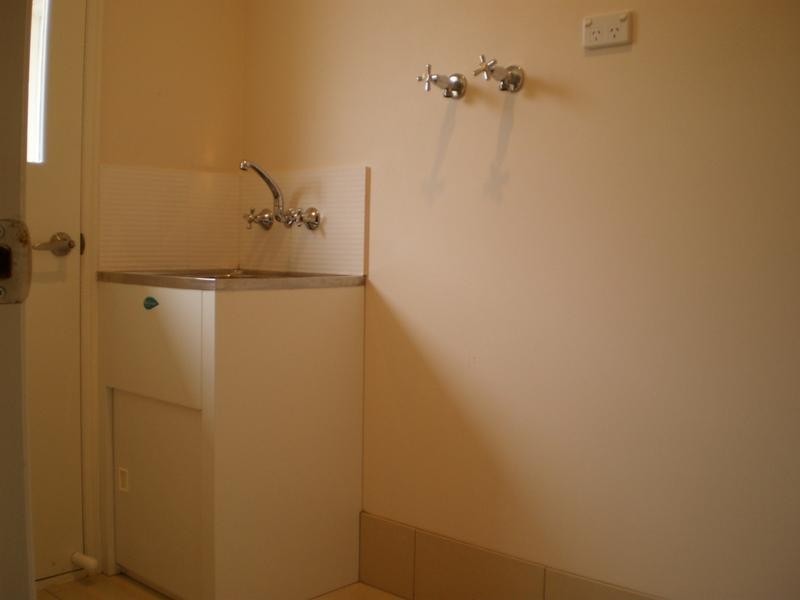 252 Lakeside Avenue, Springfield Lakes QLD 4300