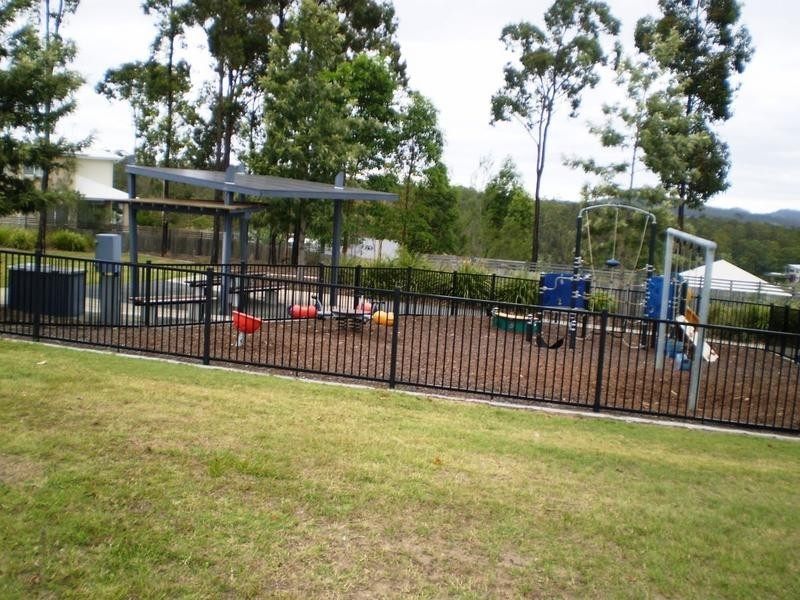 252 Lakeside Avenue, Springfield Lakes QLD 4300