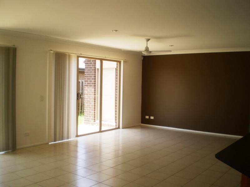31 Freshwater Drv, Berrinba QLD 4117