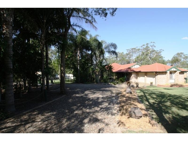 74-76 Carter Road, Munruben QLD 4125