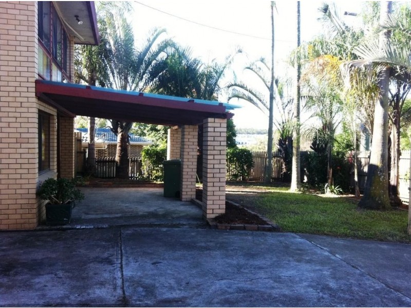 96 Conifer Street, Hillcrest QLD 4118