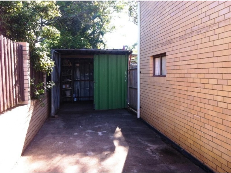 96 Conifer Street, Hillcrest QLD 4118